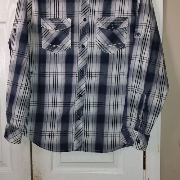 Helix athletic fit button down shirt  Sz M - Picture 2 of 5